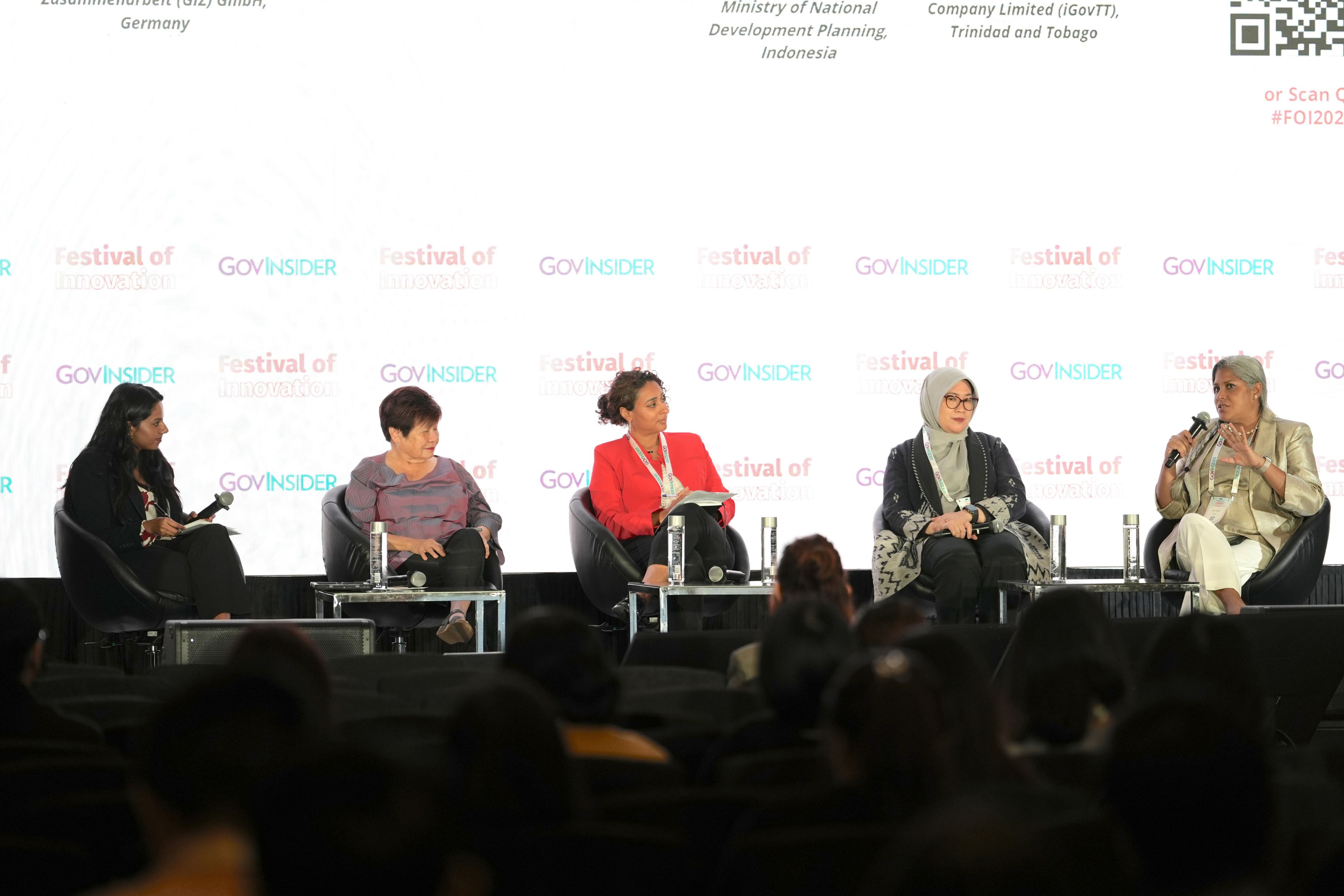  Membangun Infrastruktur Digital yang Setara untuk Transformasi Pemerintahan