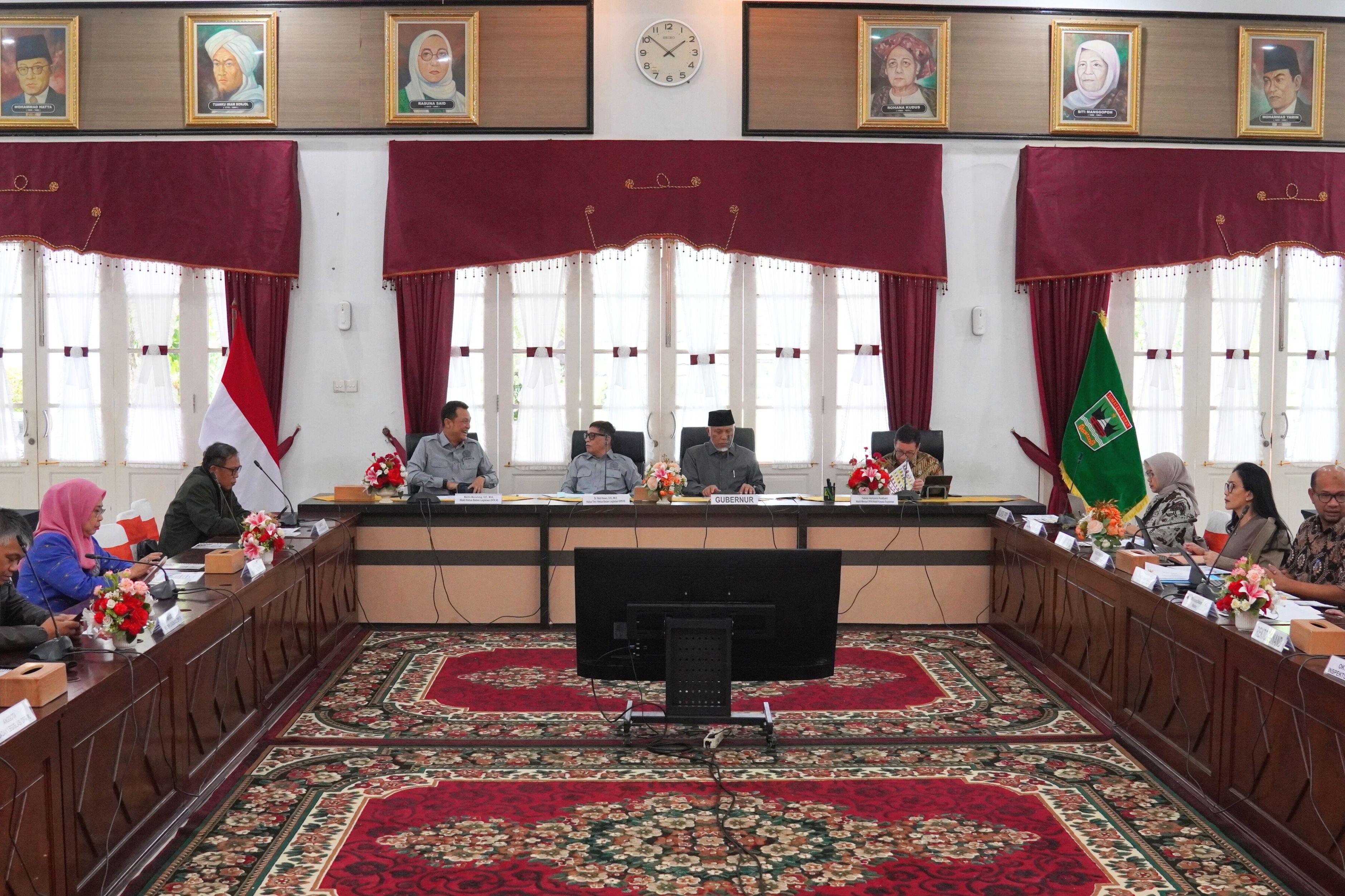 Bappenas dan DPR RI Serap Aspirasi Daerah untuk Perkuat Implementasi Satu Data Indonesia di Sumatera Barat